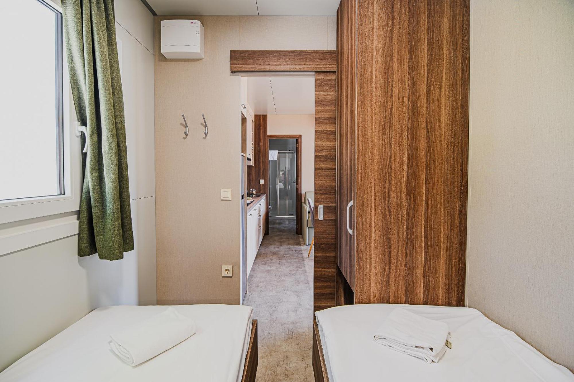 Premium Mobile Homes With Thermal Riviera Tickets 카테즈 옵 사비 객실 사진